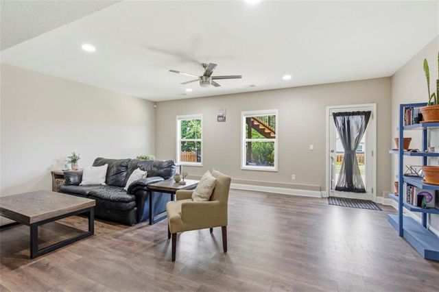 703 19th Avenue N, Greenwood, MO 64034