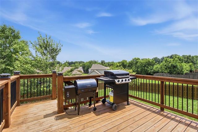 703 19th Avenue N, Greenwood, MO 64034