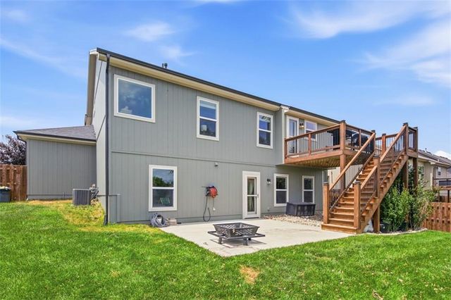 703 19th Avenue N, Greenwood, MO 64034