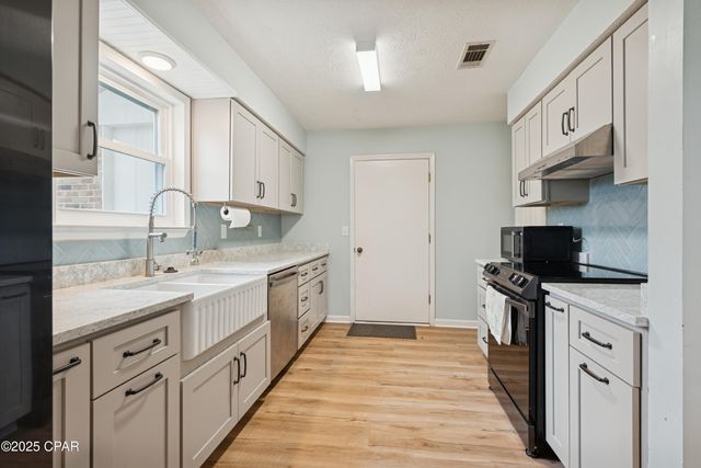 2017 Pattho Lane, Lynn Haven, FL 32444