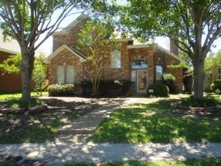 8902 Bayshore Lane, Rowlett, TX 75088