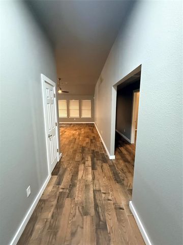 21925 Homesteaders Road, Edmond, OK 73012