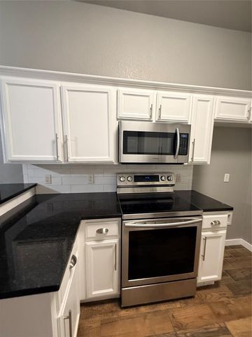21925 Homesteaders Road, Edmond, OK 73012
