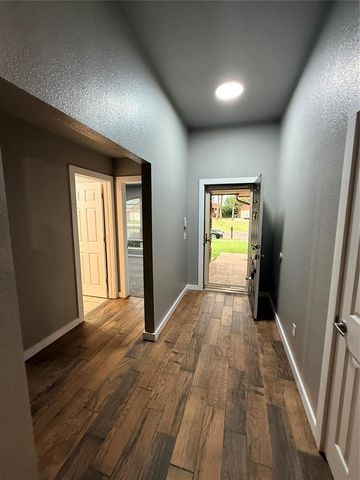 21925 Homesteaders Road, Edmond, OK 73012