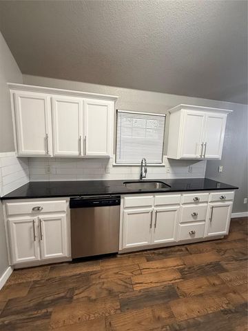 21925 Homesteaders Road, Edmond, OK 73012