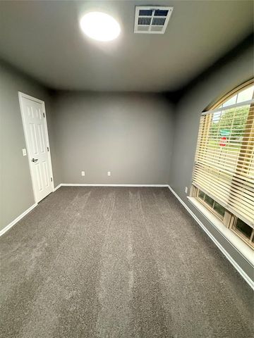 21925 Homesteaders Road, Edmond, OK 73012