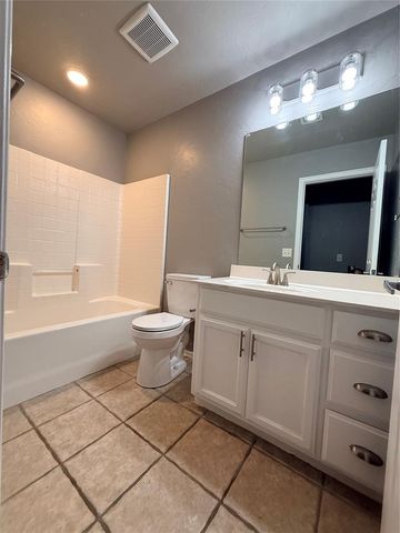 21925 Homesteaders Road, Edmond, OK 73012