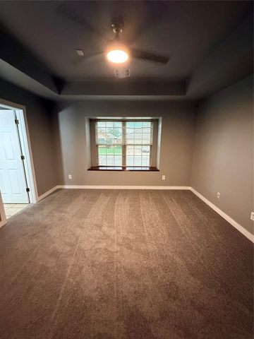 21925 Homesteaders Road, Edmond, OK 73012