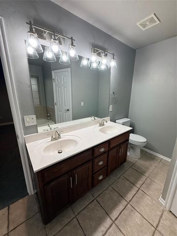21925 Homesteaders Road, Edmond, OK 73012