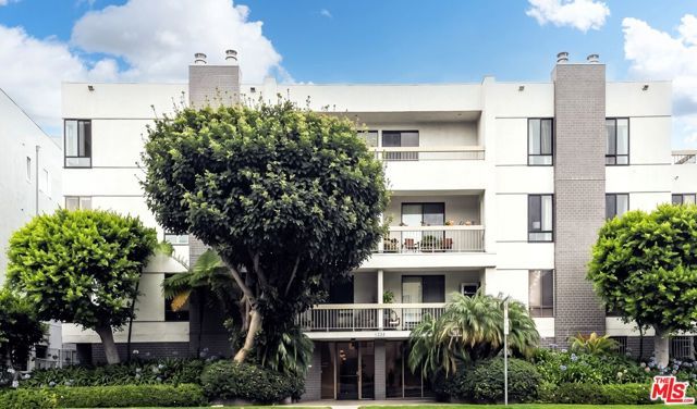 1220 Roxbury Drive 302, Los Angeles, CA 90035