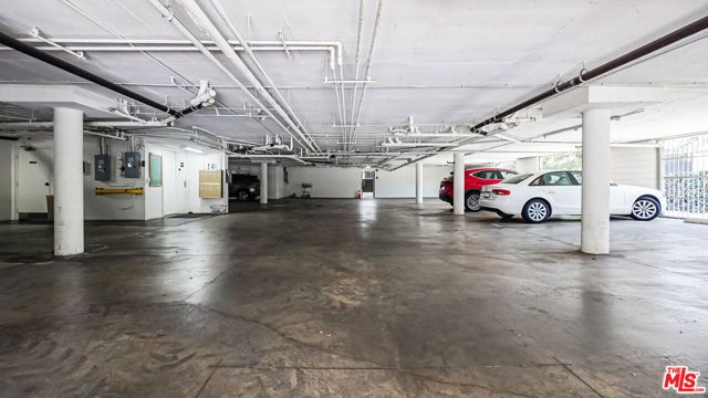1220 Roxbury Drive 302, Los Angeles, CA 90035