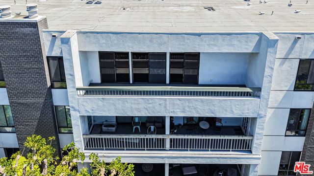 1220 Roxbury Drive 302, Los Angeles, CA 90035
