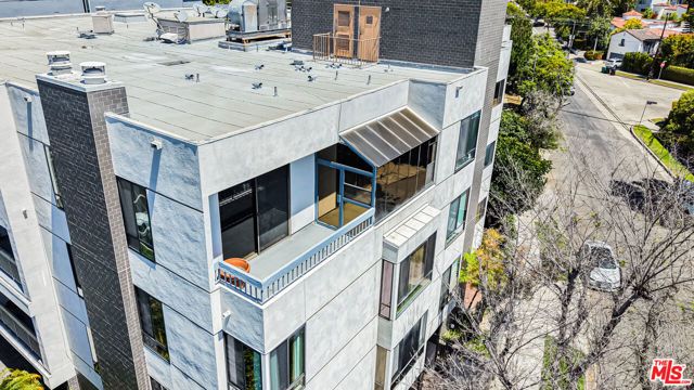 1220 Roxbury Drive 302, Los Angeles, CA 90035