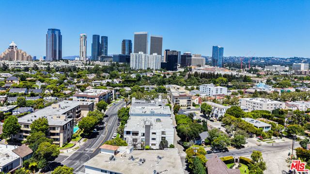 1220 Roxbury Drive 302, Los Angeles, CA 90035