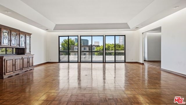 1220 Roxbury Drive 302, Los Angeles, CA 90035