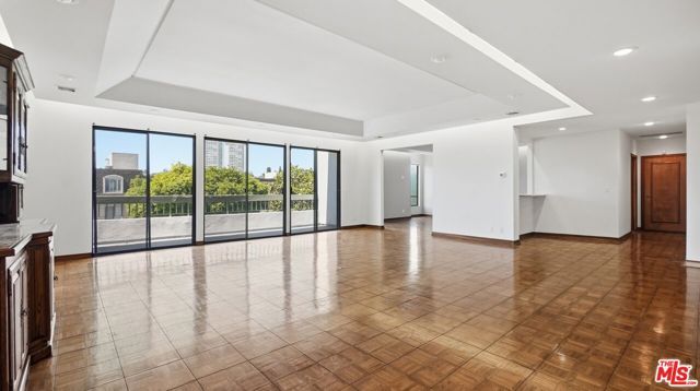 1220 Roxbury Drive 302, Los Angeles, CA 90035