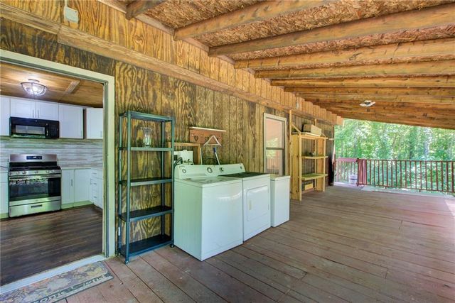 8176 E HIGHWAY 5, Whitesburg, GA 30185