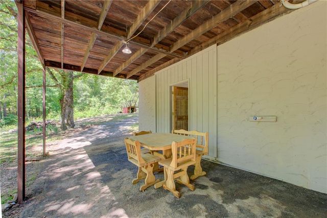 8176 E HIGHWAY 5, Whitesburg, GA 30185