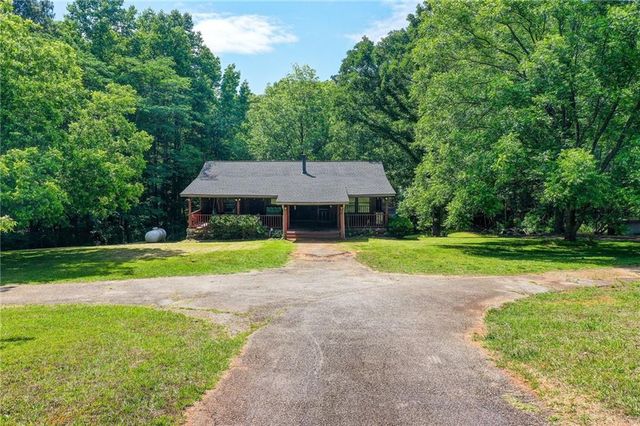 8176 E HIGHWAY 5, Whitesburg, GA 30185