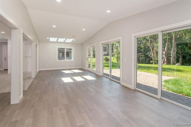 2800 Acorn Road, Bloomfield Village, MI 48302