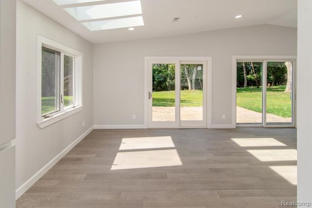 2800 Acorn Road, Bloomfield Village, MI 48302