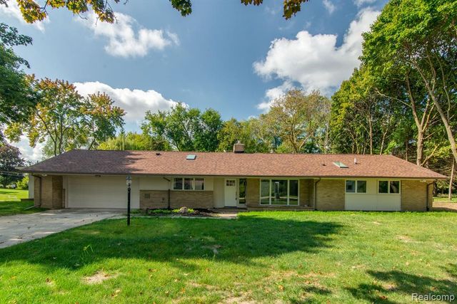 2800 Acorn Road, Bloomfield Village, MI 48302