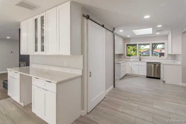 2800 Acorn Road, Bloomfield Village, MI 48302