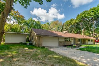 2800 Acorn Road, Bloomfield Village, MI 48302