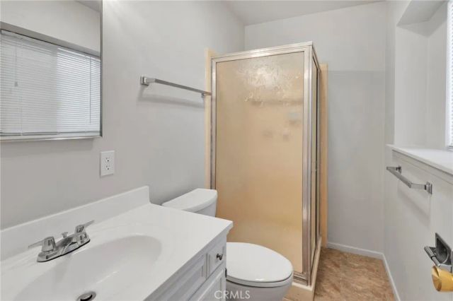 16257 Avalon, Victorville, CA 92395