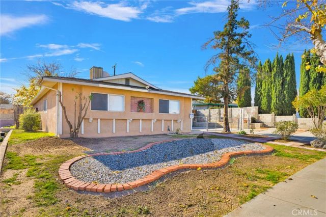 16257 Avalon, Victorville, CA 92395