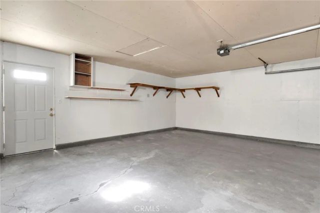 16257 Avalon, Victorville, CA 92395