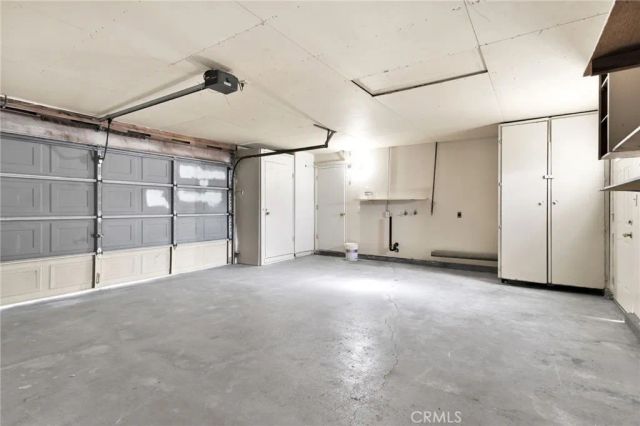 16257 Avalon, Victorville, CA 92395