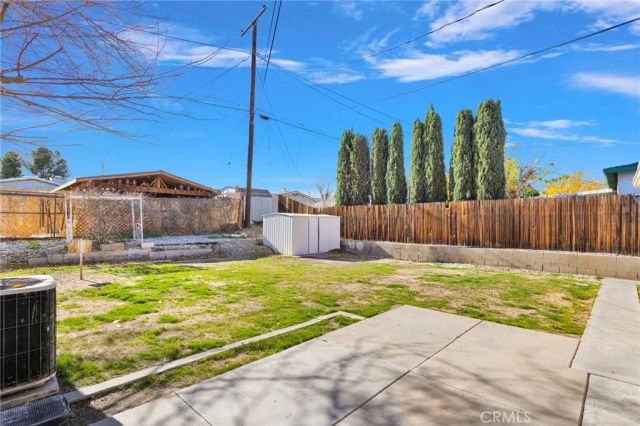 16257 Avalon, Victorville, CA 92395