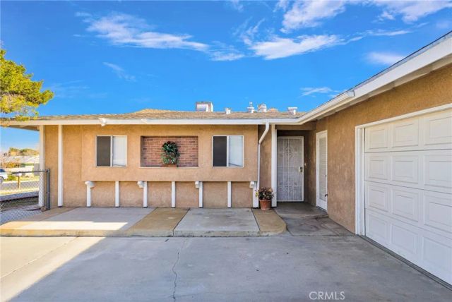 16257 Avalon, Victorville, CA 92395