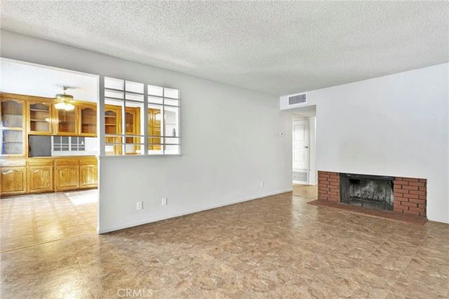 16257 Avalon, Victorville, CA 92395