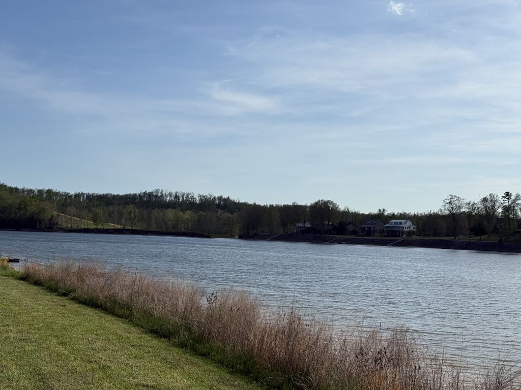 1781 Hardin Bottom River Rd, Clifton, TN 38425