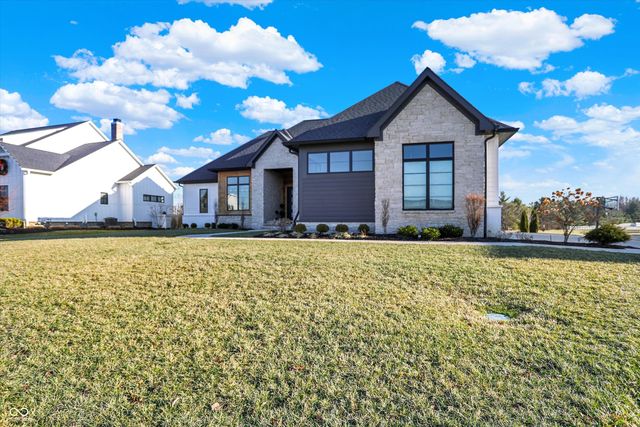 8115 Hanley Lane, Zionsville, IN 46077