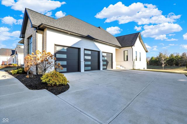 8115 Hanley Lane, Zionsville, IN 46077