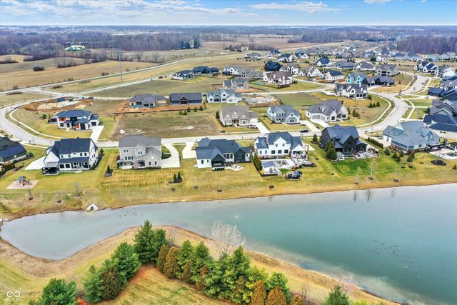 8115 Hanley Lane, Zionsville, IN 46077