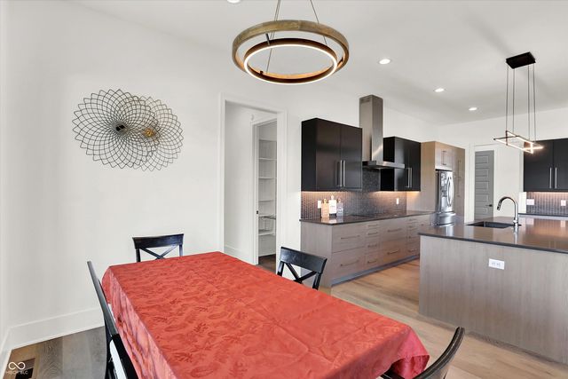 8115 Hanley Lane, Zionsville, IN 46077