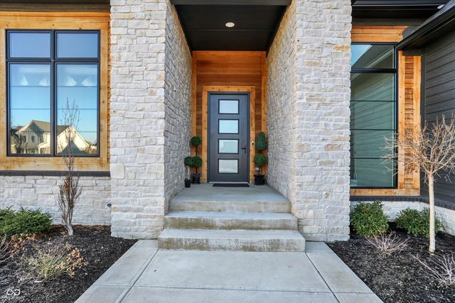 8115 Hanley Lane, Zionsville, IN 46077