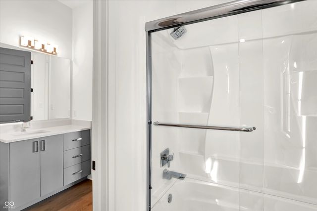 8115 Hanley Lane, Zionsville, IN 46077