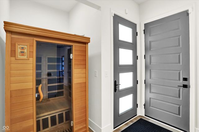 8115 Hanley Lane, Zionsville, IN 46077