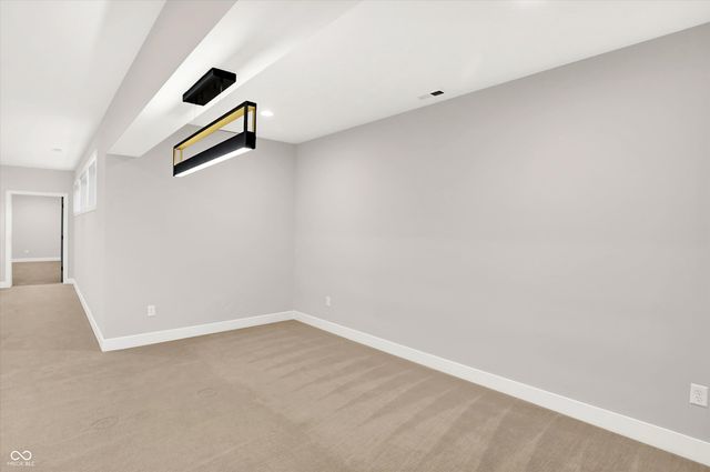 8115 Hanley Lane, Zionsville, IN 46077