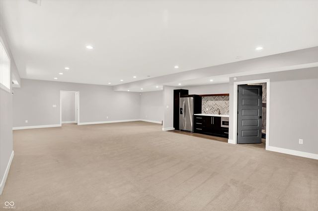 8115 Hanley Lane, Zionsville, IN 46077