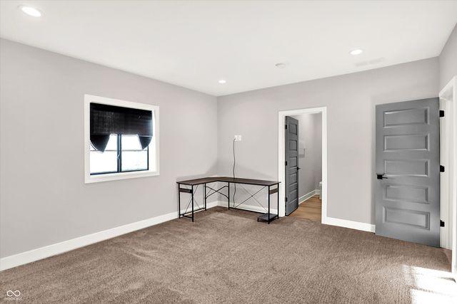 8115 Hanley Lane, Zionsville, IN 46077