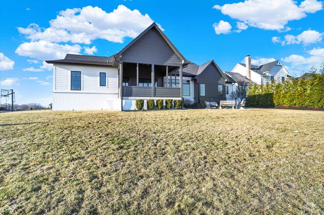 8115 Hanley Lane, Zionsville, IN 46077