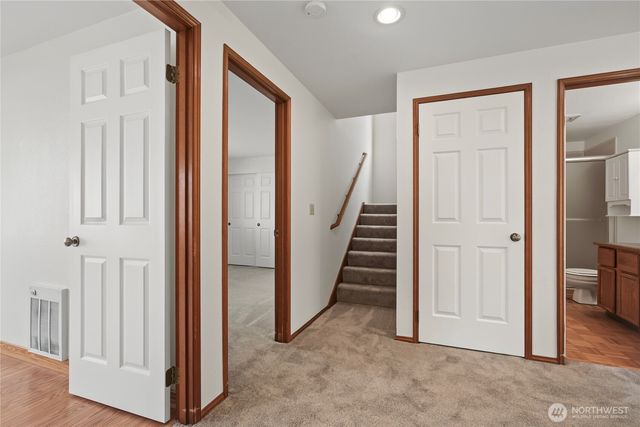 422 S 329th Lane, Federal Way, WA 98003