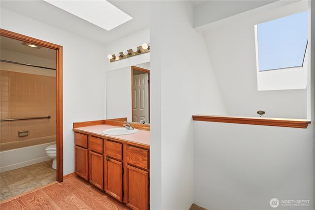422 S 329th Lane, Federal Way, WA 98003