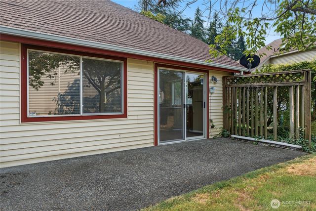 422 S 329th Lane, Federal Way, WA 98003